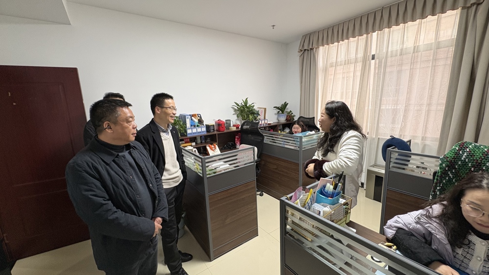 461edbc2e2794a0b5a9568f0e555cb4e